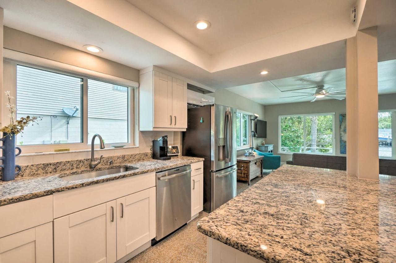 Pet-Friendly Waterfront Home - 2 Mi To Beach! Tarpon Springs Luaran gambar