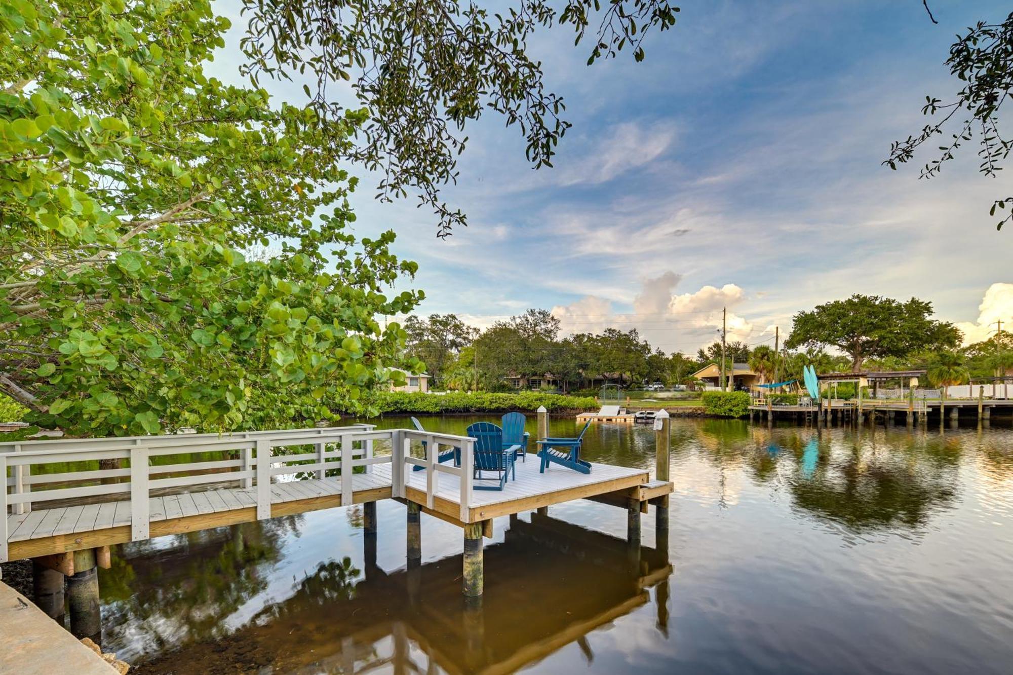 Pet-Friendly Waterfront Home - 2 Mi To Beach! Tarpon Springs Luaran gambar