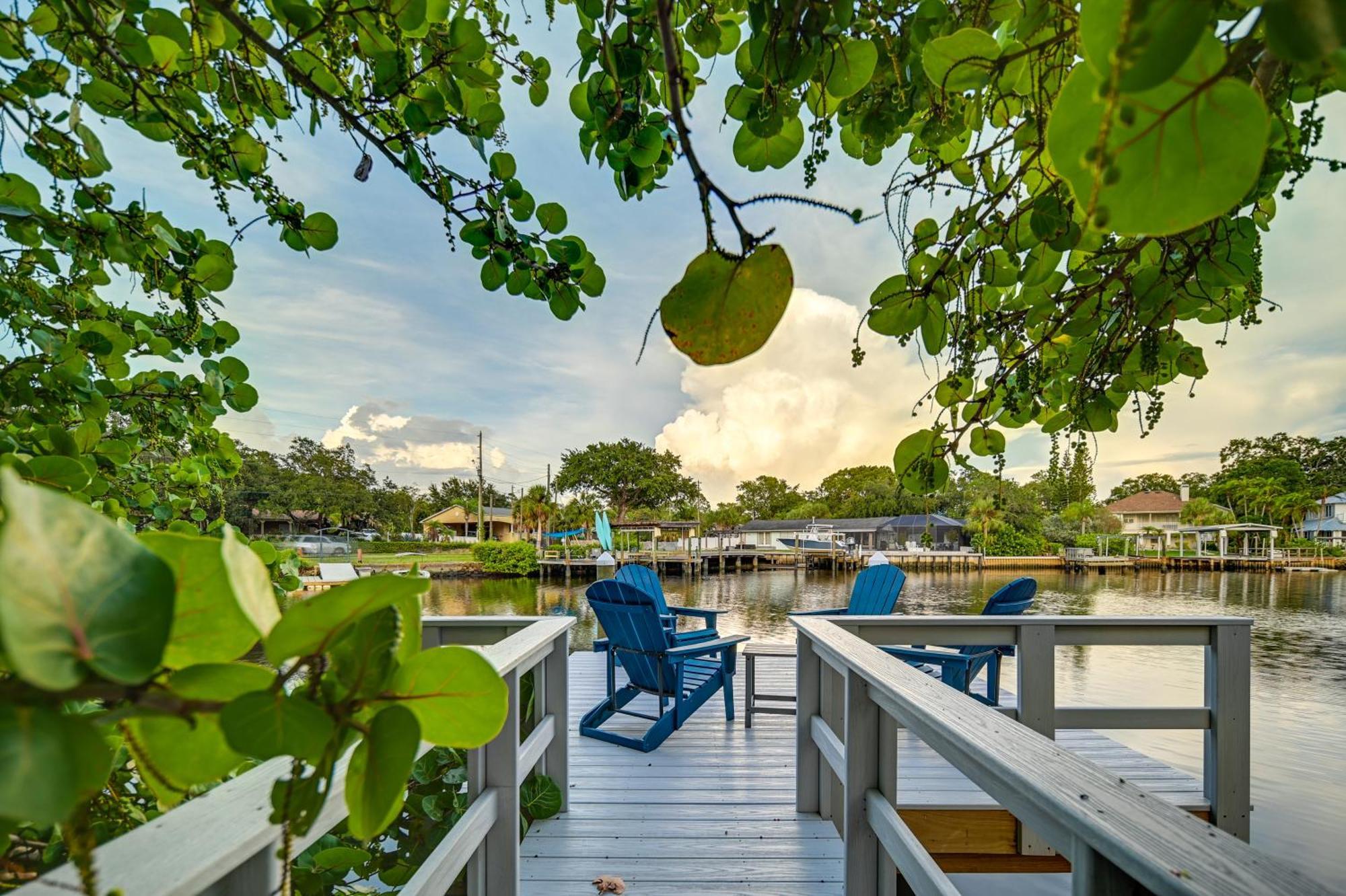 Pet-Friendly Waterfront Home - 2 Mi To Beach! Tarpon Springs Luaran gambar
